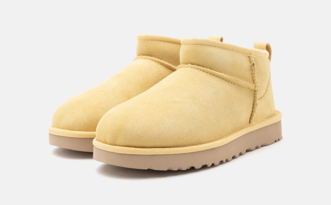 UGG Womens Mini Boots UGG Womens Mini Boots
