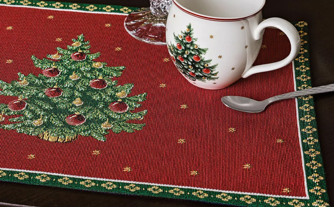 Villeroy Boch Toys Delight Christmas Tree Placemat Villeroy Boch Toys Delight Christmas Tree Placemat