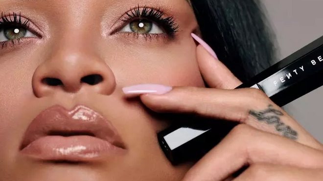 Fenty Beauty by Rihanna Hella Thicc Volumizing Mascara