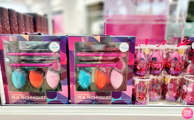 Real Techniques Items on Display at ULTA
